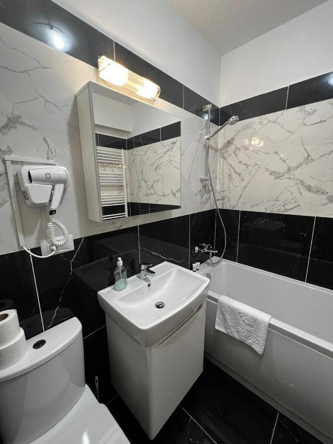 Urban Apartments And Studios - City Center Jassy Zewnętrze zdjęcie